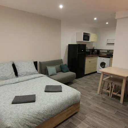 Jolis Appartements Au Coeur De Clermont Ferrand - Proche Jaude - Wifi Et Netflix Exterior photo