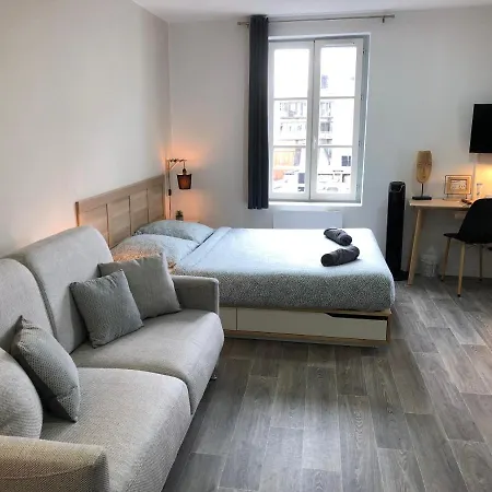 Jolis Appartements Au Coeur De Clermont Ferrand - Proche Jaude - Wifi Et Netflix Exterior photo