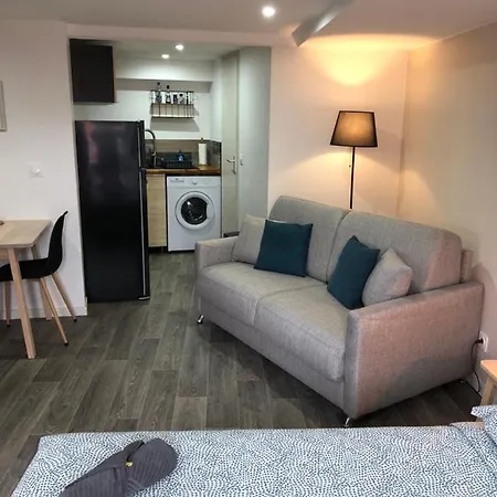 Jolis Appartements Au Coeur De Clermont Ferrand - Proche Jaude - Wifi Et Netflix Exterior photo
