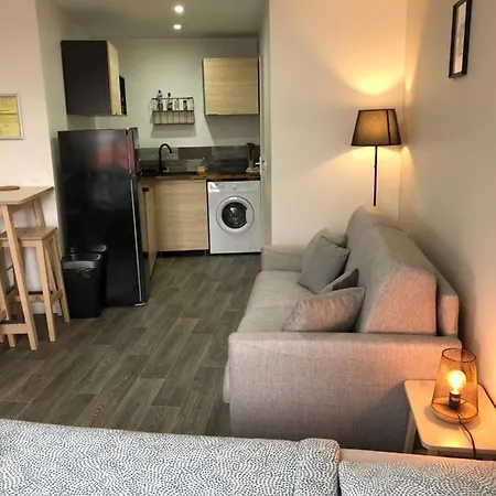 Jolis Appartements Au Coeur De Clermont Ferrand - Proche Jaude - Wifi Et Netflix Exterior photo