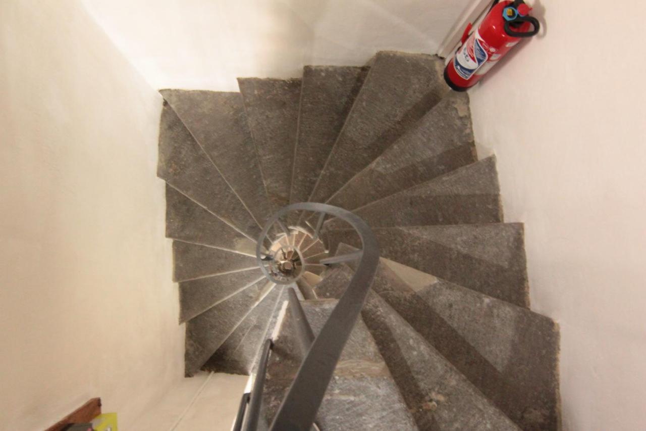 Jolis Appartements au coeur de Clermont Ferrand - Proche Jaude - WIFI et NETFLIX Appartement *